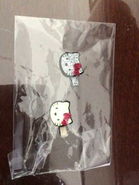 Hello Kitty Glitter Hair Clips Pink Red White